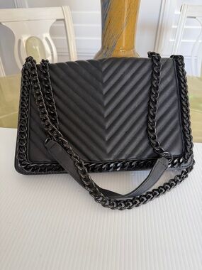 Aldo Quilted Chevron Chain Shoulder Purse Bag Black Vegan Leather 11.7” L